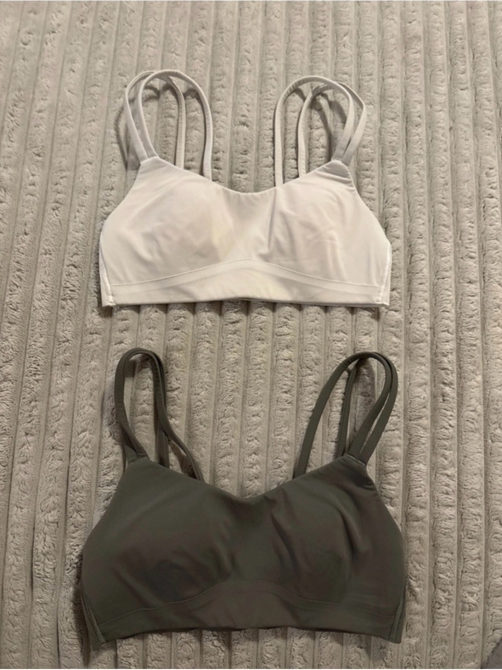 lululemon Like a Cloud Bra Set of 2 - White & Green